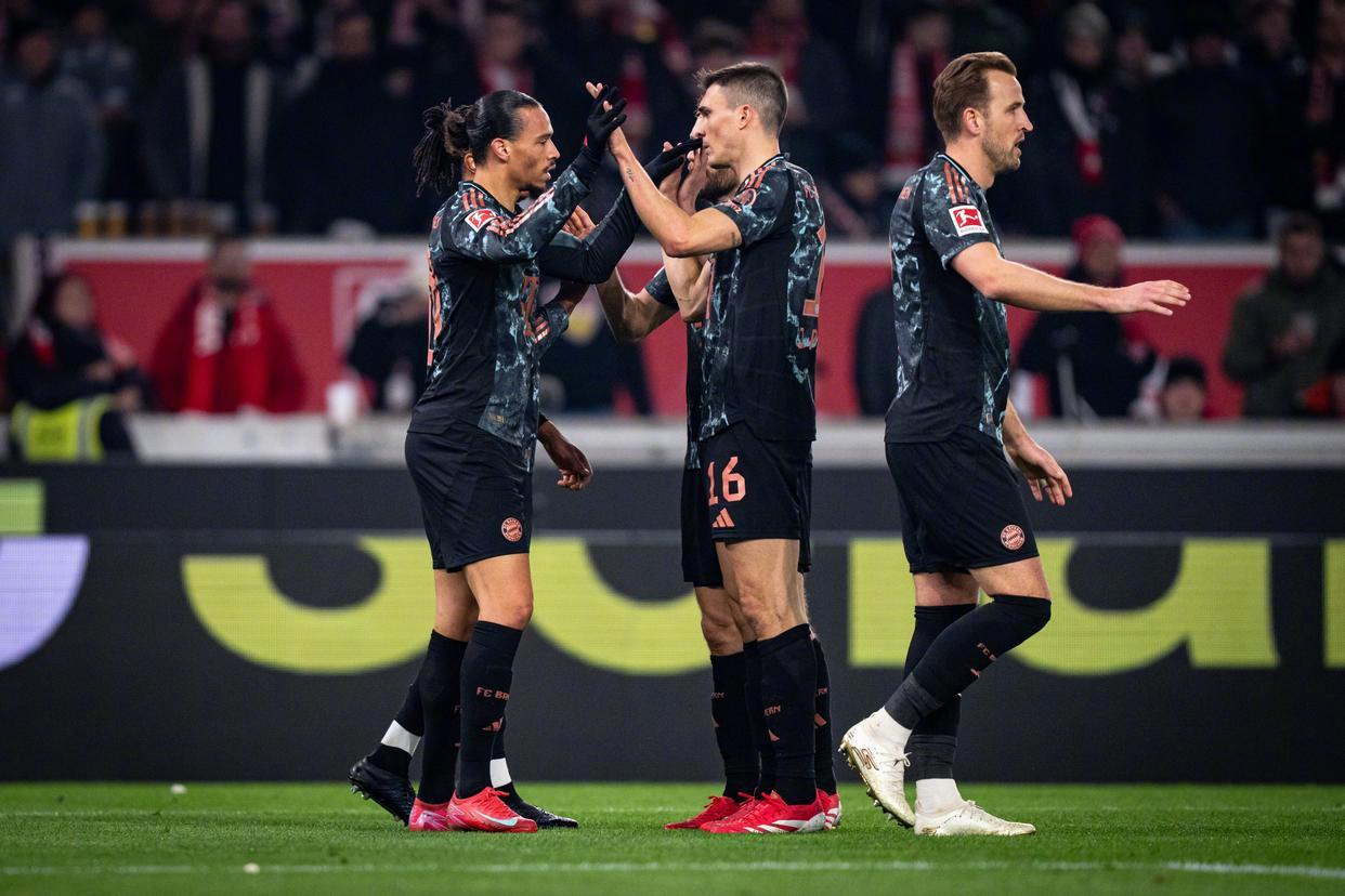 拜仁慕尼黑德甲击败科隆穆西亚拉突破得分的简单介绍